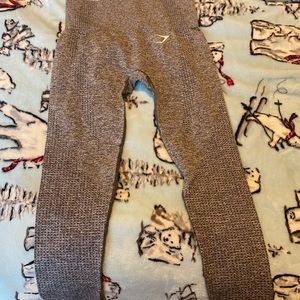 Light gray gymshark leggings